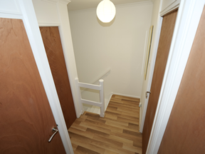 14_Manhattan_drive_stairs_and_landing.png