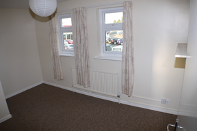 4-seeleys-court-bedroom.png