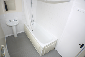 62_Metcalfe_road_bathroom.png