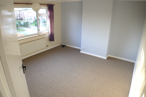 62_Metcalfe_road_front_double_bedroom.png