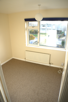 62_Metcalfe_road_front_single_bedroom.png