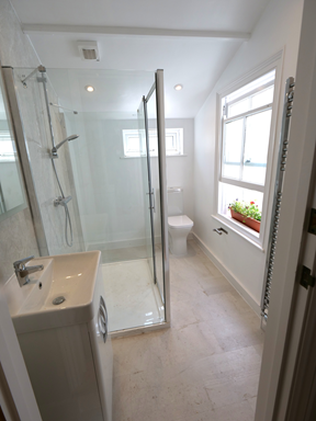 76_Beach_Rd_shower_room.png