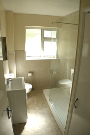 7_Penarth_place_ensuite.png